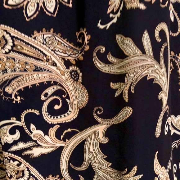 ☀️NY & Co. cold shoulder blouse! New! Free gift! - Picture 6 of 6